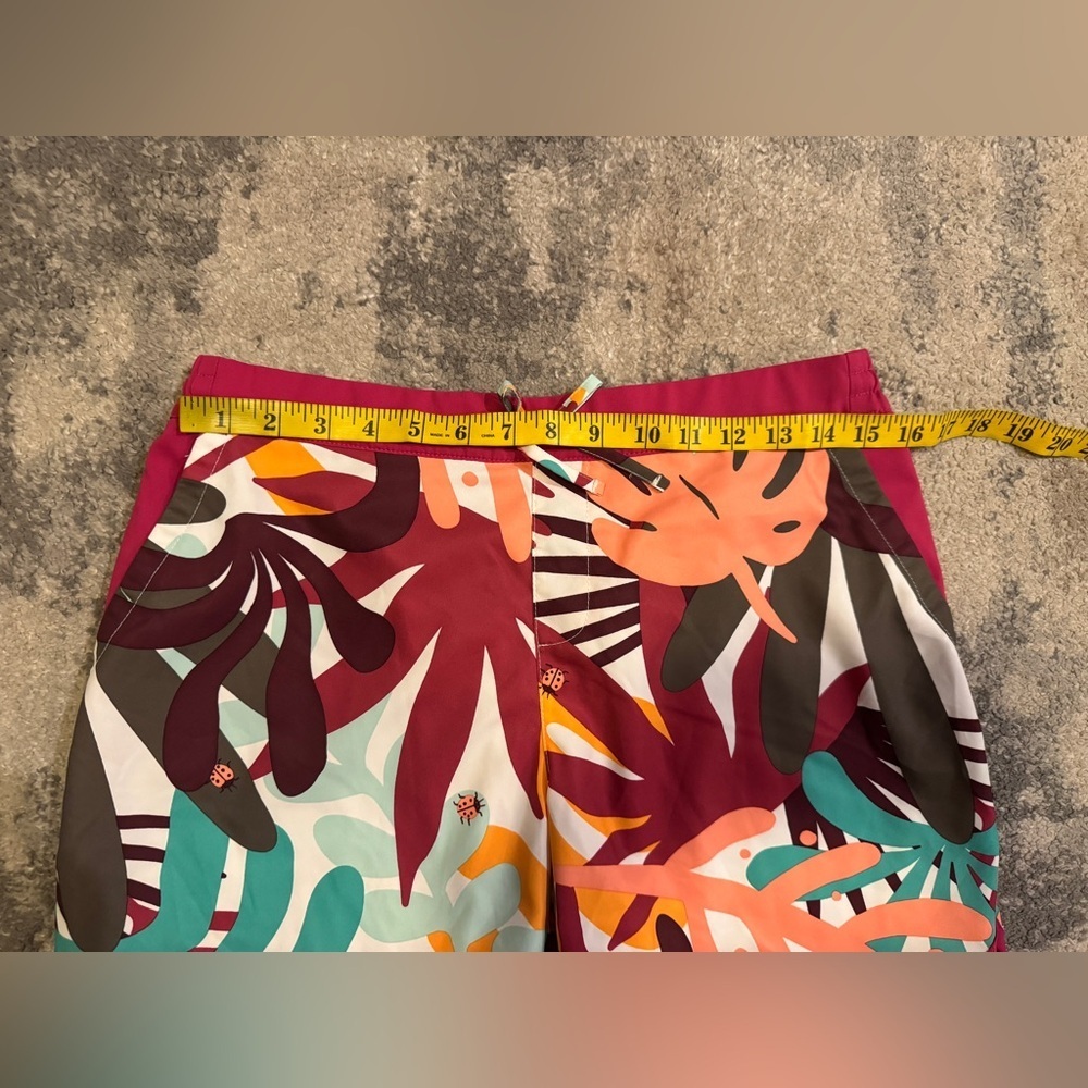 Columbia Multicolor Tropical Women's Athletic Shorts - Picture 5 of 6